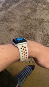 Apple Watch SE - Wrist Shot 1